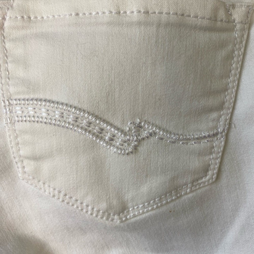 Almost Famous Womens White Skinny Jeans Low Rise Stretch Denim Size 7 - Picture 11 of 16